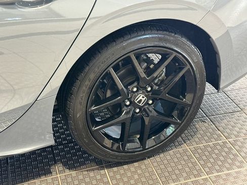 Used 2025 Honda Civic Sport image 8