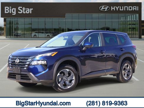 Used 2026 Nissan Rogue SV w/ Cold Weather Package FWD image 1