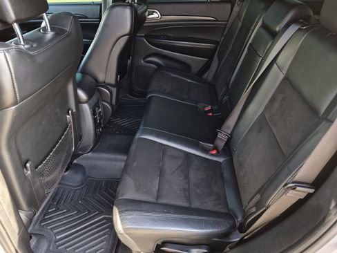 Used 2019 Jeep Grand Cherokee Altitude image 28