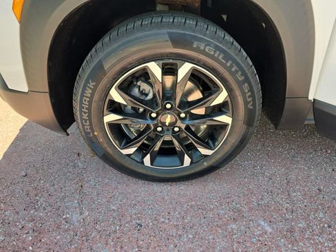 Used 2021 Chevrolet TrailBlazer LT w/ Convenience Package AWD/4WD image 23