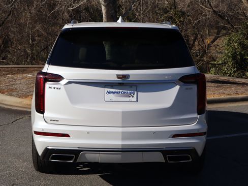 Used 2020 Cadillac XT6 Premium Luxury image 8