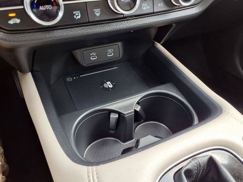 Used 2026 Honda HR-V EX-L image 13