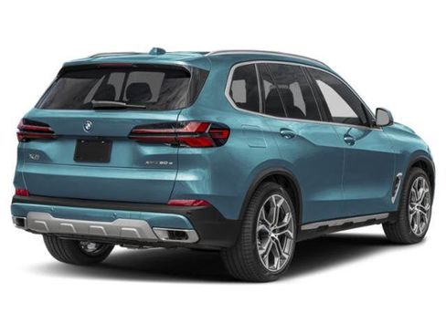 New 2026 BMW X5 xDrive50e w/ Premium Package image 2