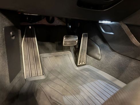 Used 2018 Porsche 911 Turbo S image 30