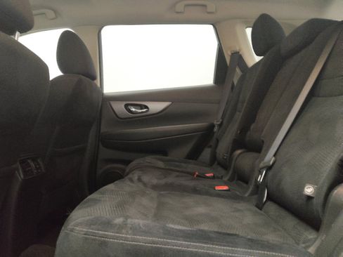 Used 2016 Nissan Rogue S w/ Appearance Package AWD/4WD image 18