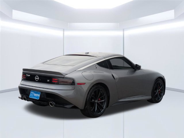 Used 2025 Nissan Z Performance w/ Floor Mat Package RWD image 6
