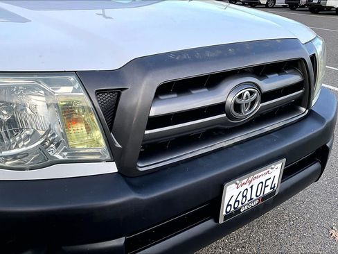 Used 2010 Toyota Tacoma 2WD Regular Cab image 29