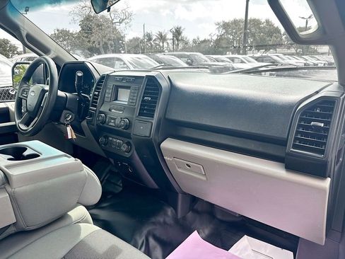 Used 2018 Ford F150 XL image 23