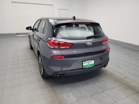 Used 2018 Hyundai Elantra GT Sport w/ Sport Tech Package 04 FWD image 6