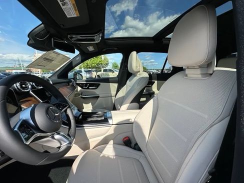 New 2027 Mercedes-Benz GLC 300 4MATIC image 30