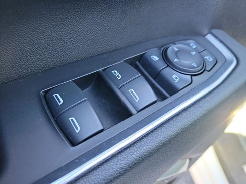 Used 2024 GMC Sierra 2500 SLE w/ SLE Value Package; image 20