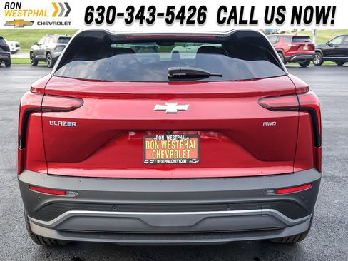 New 2025 Chevrolet Blazer EV LT image 5