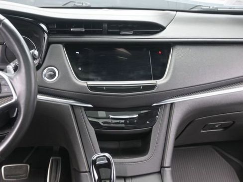 Used 2023 Cadillac XT5 Sportv w/ LPO, Floor Liner Package AWD/4WD image 24