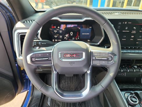 New 2025 GMC Canyon Elevation w/ Convenience Package image 18