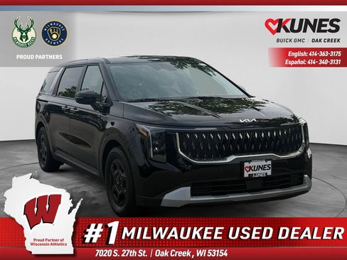 Used 2026 Kia Carnival FWD image 1