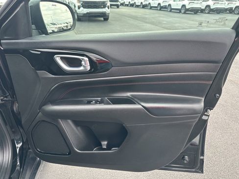 Used 2024 Jeep Compass Trailhawk image 28