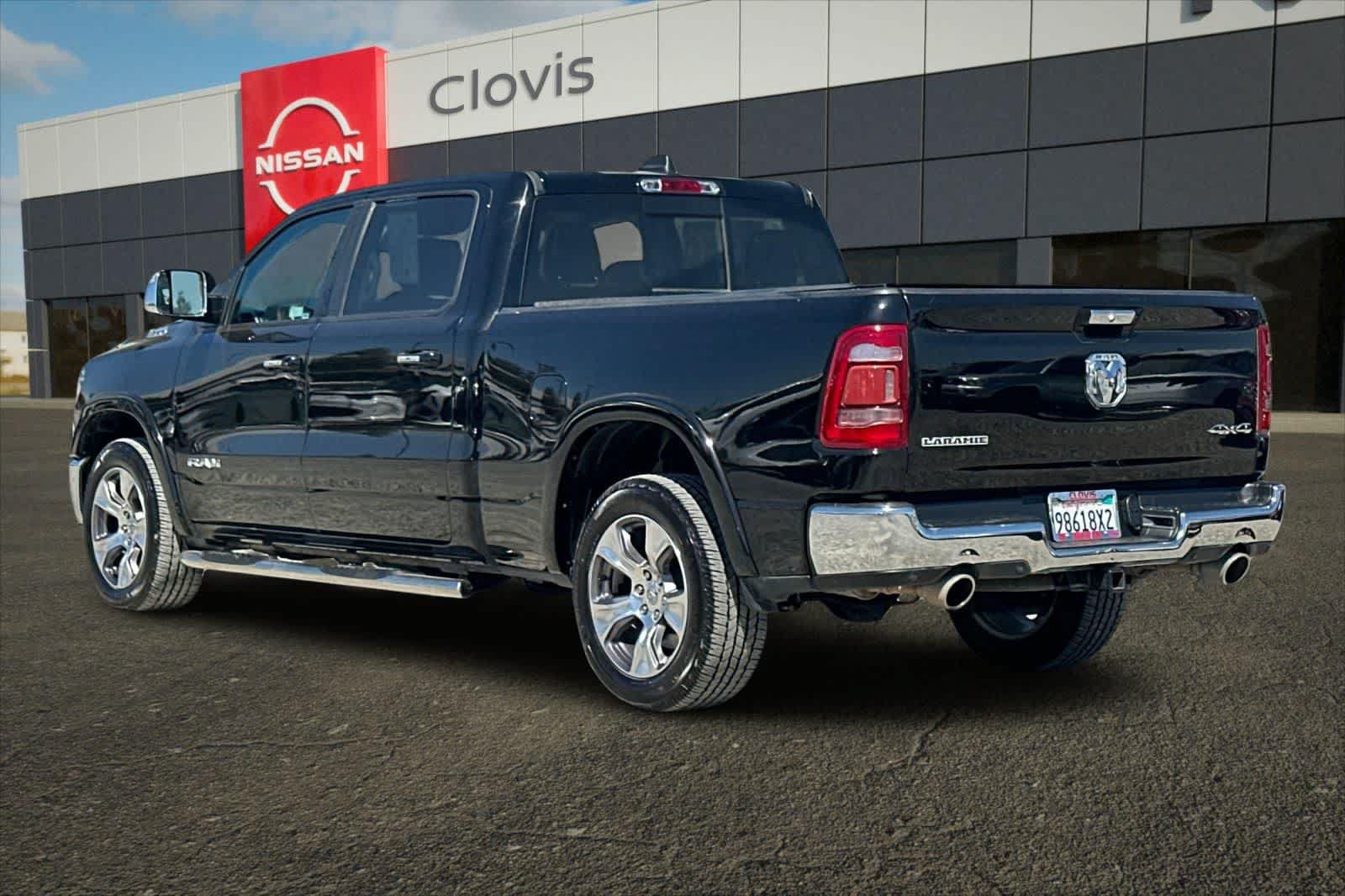 Used 2020 RAM 1500 Laramie AWD/4WD image 7