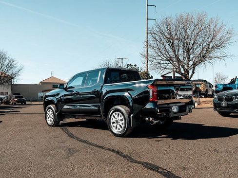 Used 2026 Toyota Tacoma SR5 image 5