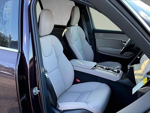 New 2026 Volvo XC90 B6 Plus w/ Protection Package Premier image 11