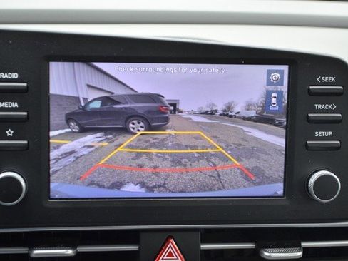 Used 2023 Hyundai Elantra Blue image 31