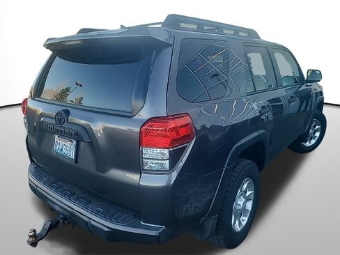 Used 2010 Toyota 4Runner SR5 image 11