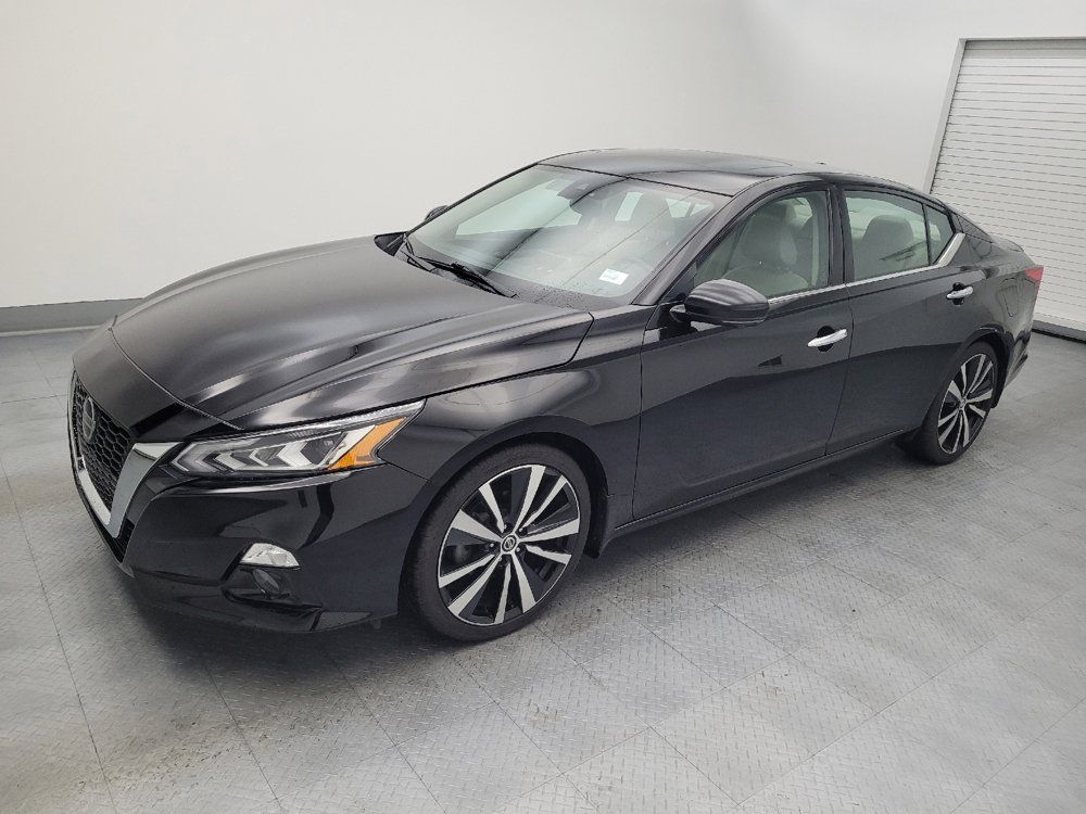 Used 2019 Nissan Altima 2.5 Platinum FWD image 2