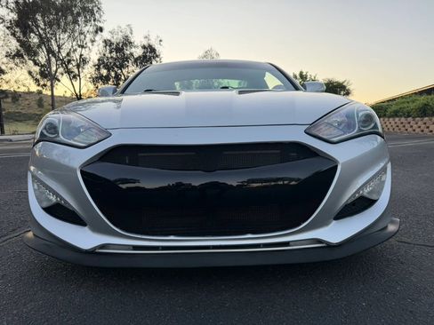 Used 2014 Hyundai Genesis 3.8 image 8