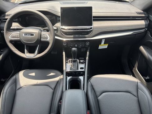 New 2025 Jeep Compass Limited w/ High Altitude Package AWD/4WD image 22