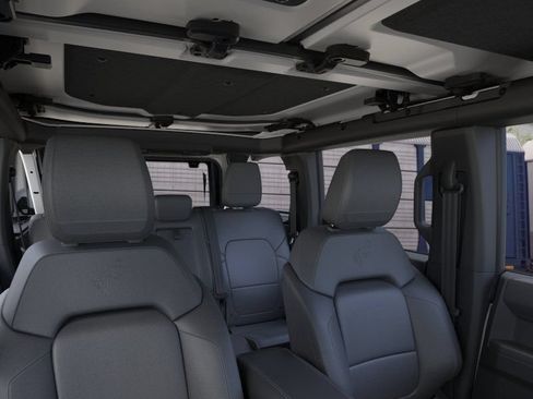 New 2026 Ford Bronco Outer Banks w/ Sasquatch Package AWD/4WD image 12