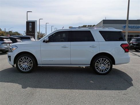 Certified 2022 Ford Expedition Platinum image 7