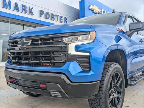 Used 2022 Chevrolet Silverado 1500 LT Trail Boss w/ Protection Package AWD/4WD image 12