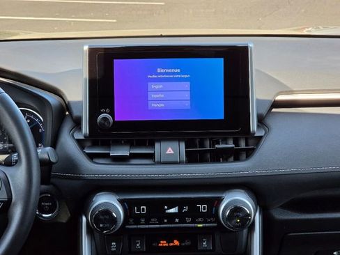 Used 2023 Toyota RAV4 XLE w/ XLE Grade Weather Package AWD/4WD image 27