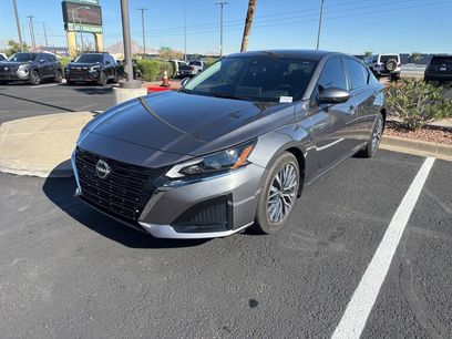 Used 2024 Nissan Altima 2.5 SV w/ SV Premium Package