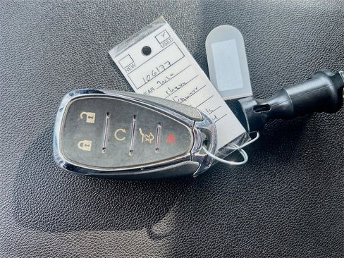 Used 2020 Chevrolet Equinox LT w/ Midnight Edition image 33