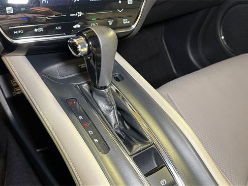 Used 2019 Honda HR-V Touring image 30