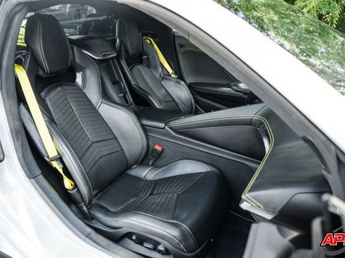 Used 2021 Chevrolet Corvette Stingray Premium Cpe w/ Z51 Performance Package image 78