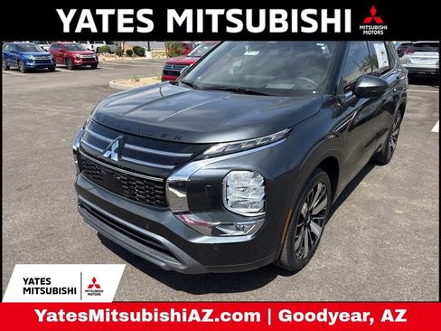 New 2026 Mitsubishi Outlander SEL image 1