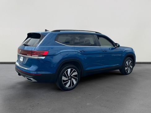 Certified 2026 Volkswagen Atlas SE FWD image 5