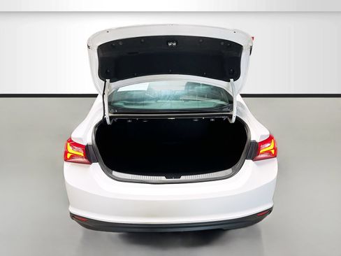 Used 2023 Chevrolet Malibu LT w/ Redline Edition FWD image 27