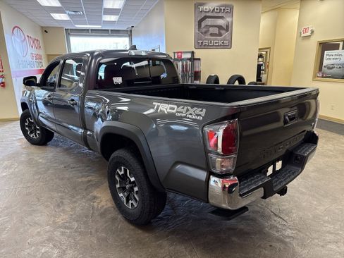 Used 2023 Toyota Tacoma TRD Off-Road image 7