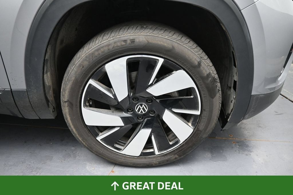 Used 2025 Volkswagen Atlas Cross Sport SE FWD image 20