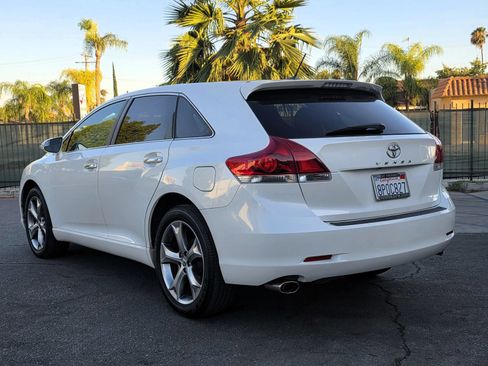 Used 2013 Toyota Venza Limited w/ Tow Prep Pkg FWD image 4