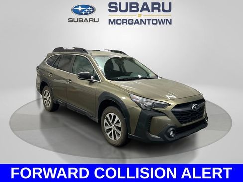 Certified 2025 Subaru Outback Premium image 3