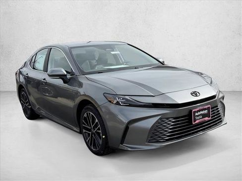 New 2026 Toyota Camry XLE image 3