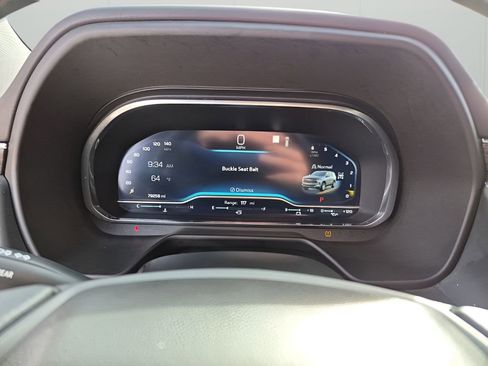 Used 2022 Chevrolet Tahoe Z71 w/ Off-Road Capability Package image 37