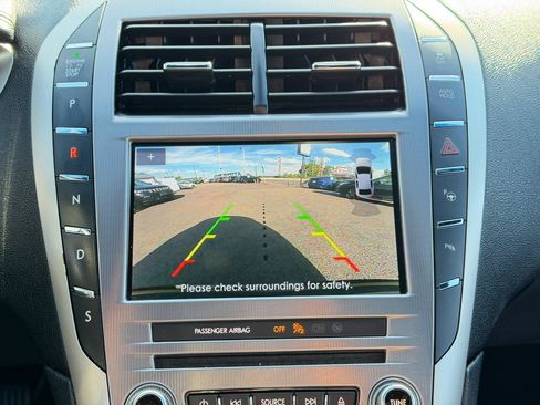 Used 2020 Lincoln MKZ Reserve w/ Monochromatic Package AWD/4WD image 23