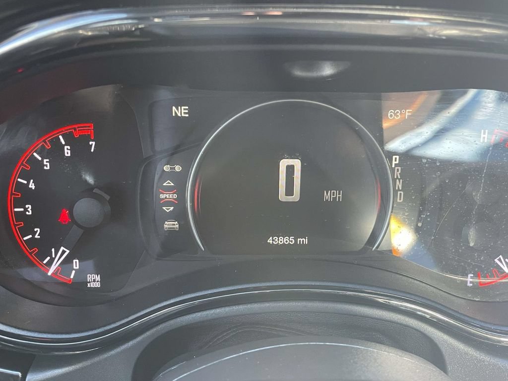 Used 2025 Dodge Durango GT RWD image 20