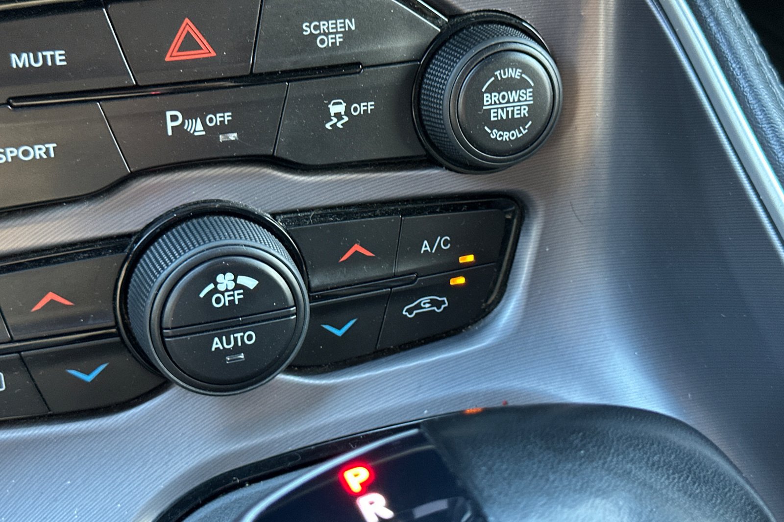 Used 2019 Dodge Challenger R/T RWD image 27