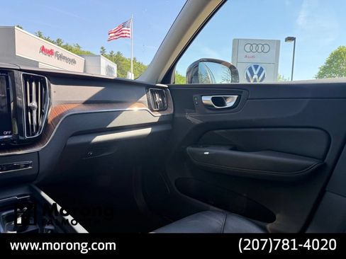 Used 2021 Volvo XC60 T6 Momentum w/ Premium Package AWD/4WD image 35
