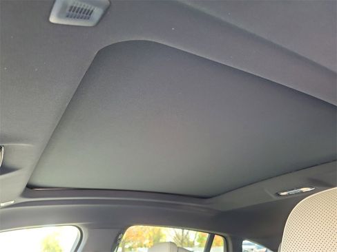 New 2026 BMW X6 xDrive40i image 21